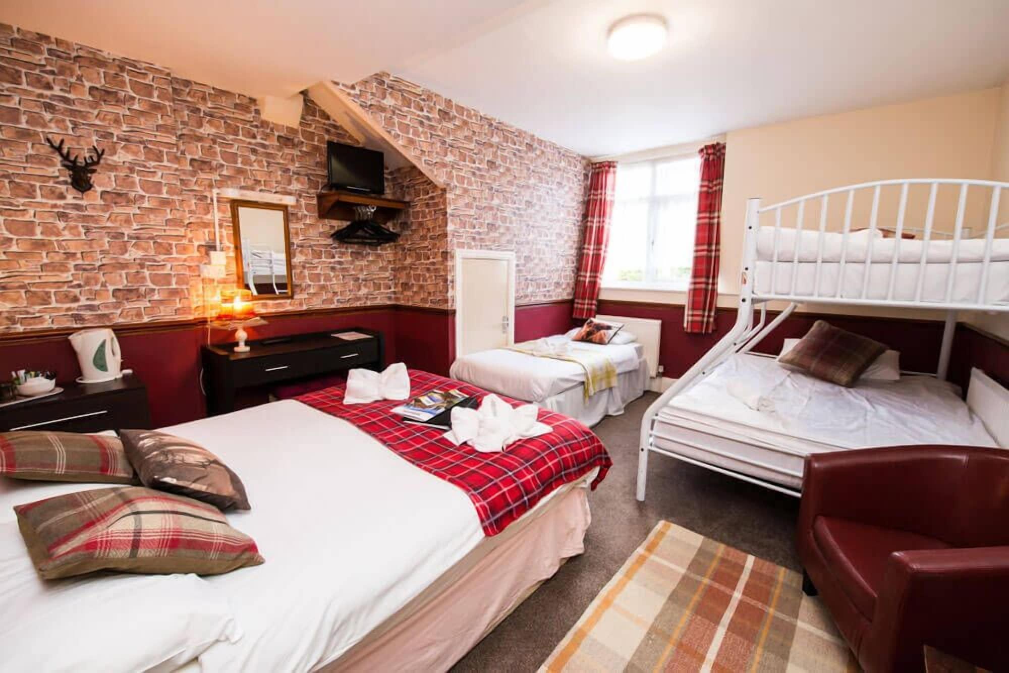 The Scarborough Travel And Holiday Lodge Exterior photo